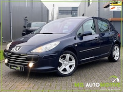 Peugeot 307 - 2.0-16V Premium | Trekhaak | airco