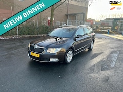 Skoda Superb Combi - 1.6 TDI Greenline Tour Business Line BOM VOL OPTIE, S