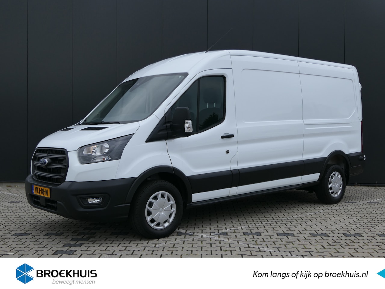 Ford Transit - 350 2.0 TDCI L3H2 Trend | Camera | Betimmering | Trekhaak | 270 Graden deuren - AutoWereld.nl