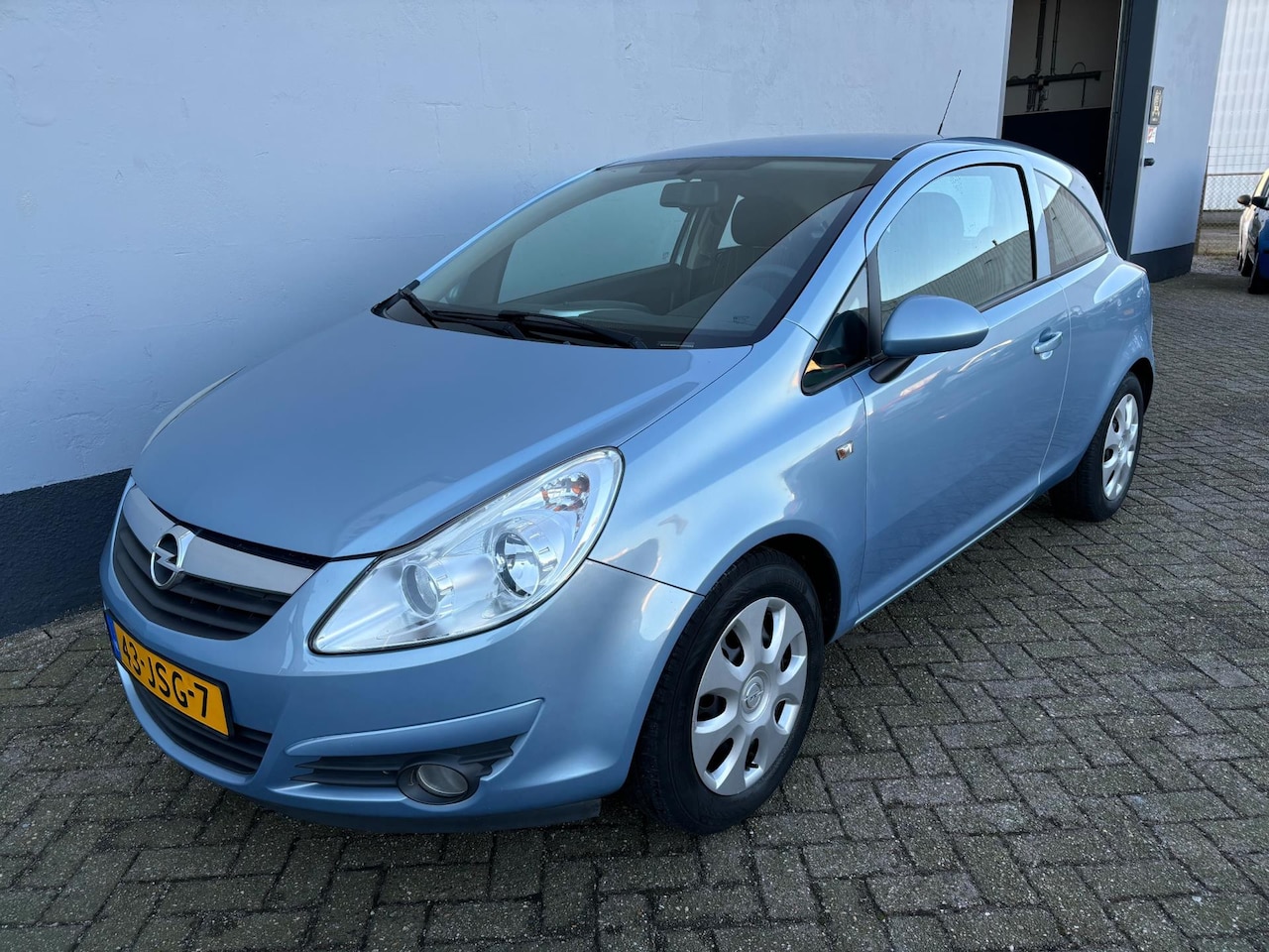 Opel Corsa - 1.2-16V Edition - Dealer Onderhouden - AutoWereld.nl