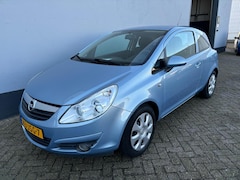 Opel Corsa - 1.2-16V Edition - Dealer Onderhouden