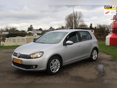 Volkswagen Golf - 1.2 TSI Highline BlueMotion *Groot MultiMedia