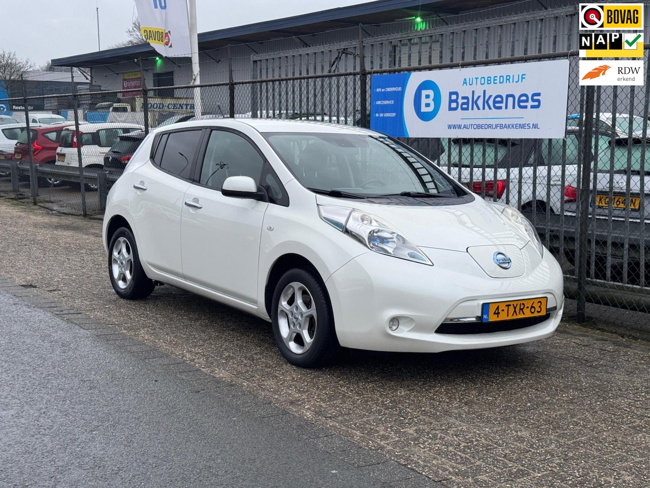 Nissan LEAF - Acenta 24 kWh | NAP | Camera | Navi | Cruise - AutoWereld.nl