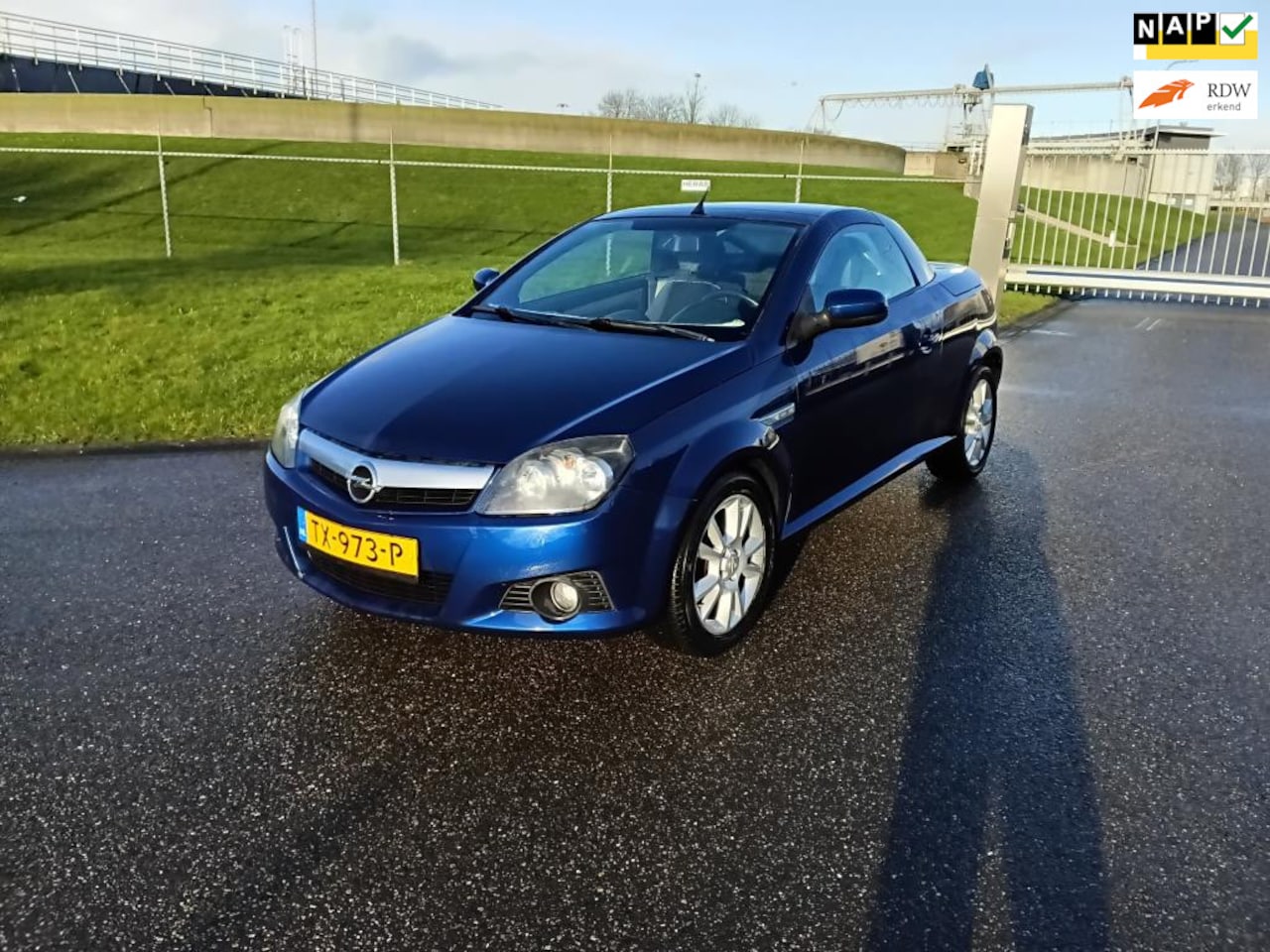 Opel Tigra TwinTop - 1.4-16V Enjoy lees aub de advertentie! - AutoWereld.nl