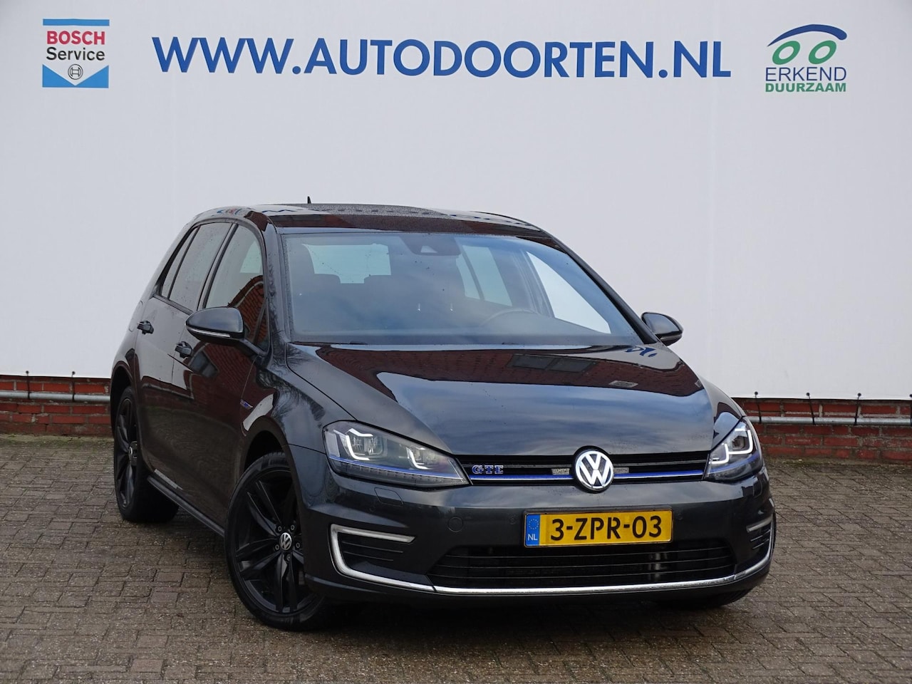 Volkswagen Golf - 1.4 TSI GTE|AUTOMAAT|STOELVERWARMING|ZWARTE HEMEL - AutoWereld.nl