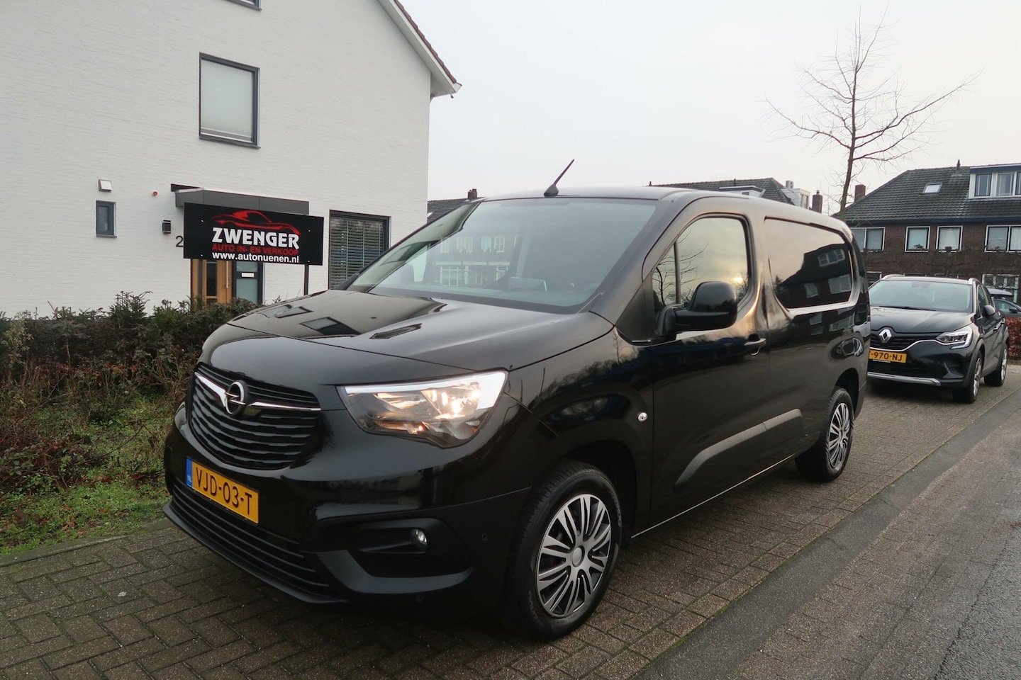 Opel Combo - 1.5D L2H1 NAVIGATIE|CAMERA|CARPLAY|DODEHOEK|CRUISECONTROL|TREKHAAK|1E EIGENAAR - AutoWereld.nl