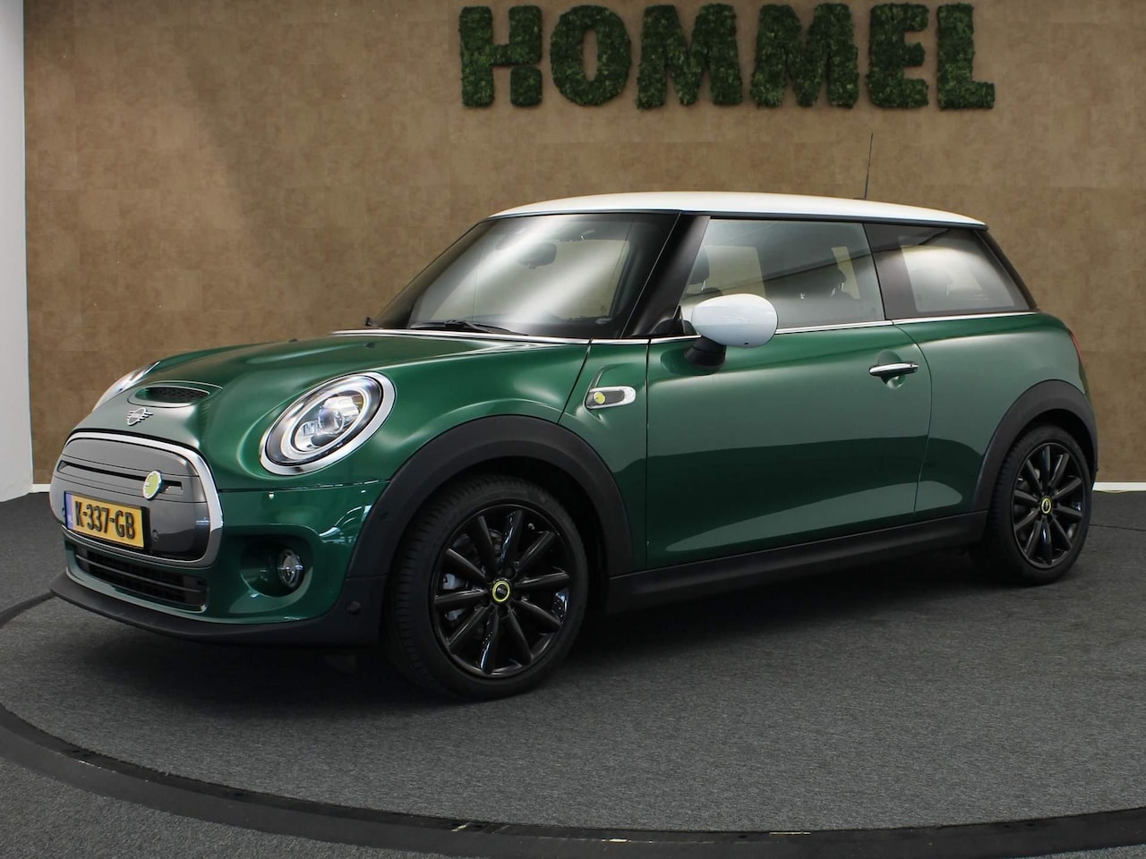 MINI Mini-Electric - Charged 33 kWh - ORIGINEEL NEDERLANDSE AUTO - 33 KWH ACCU - HEAD UP DISPLAY - NAVIGATIE - - AutoWereld.nl