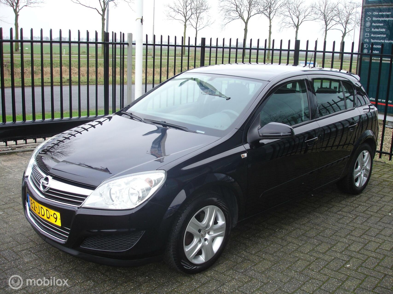 Opel Astra - 1.6 Edition Airco,Navigatie - AutoWereld.nl