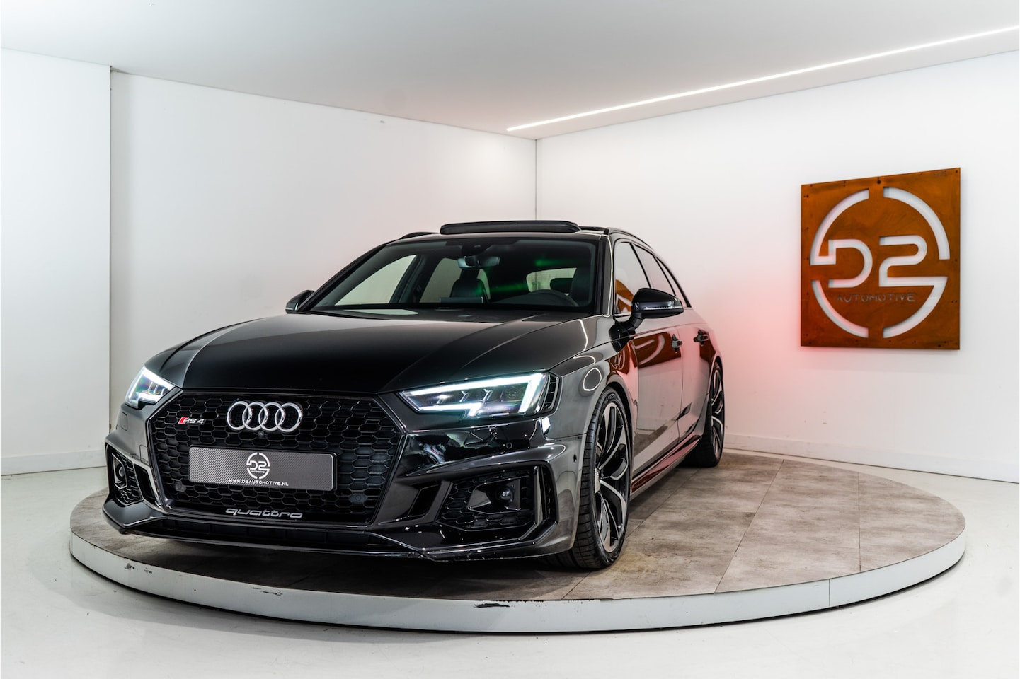 Audi RS4 - Avant 2.9 TFSI RS 4 Quattro Pro Line+ 451PK | Dynamic+ | Keramisch | Pano | Matrix | Ambie - AutoWereld.nl