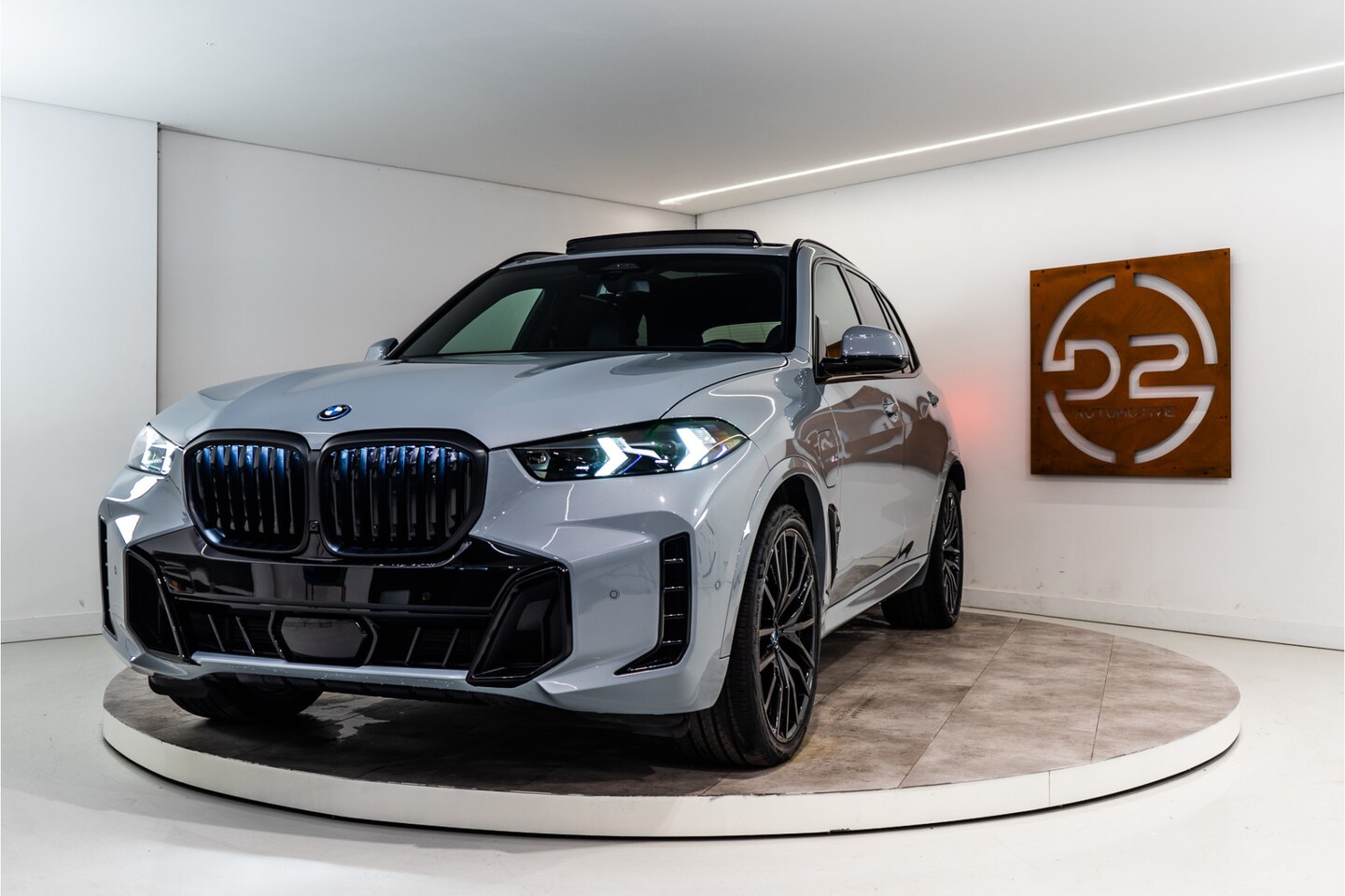 BMW X5 - xDrive50e M-Sport Pro 489PK | Laser | Pano | Glow | Trekhaak | Harman/Kardon | VOL! Fabrie - AutoWereld.nl