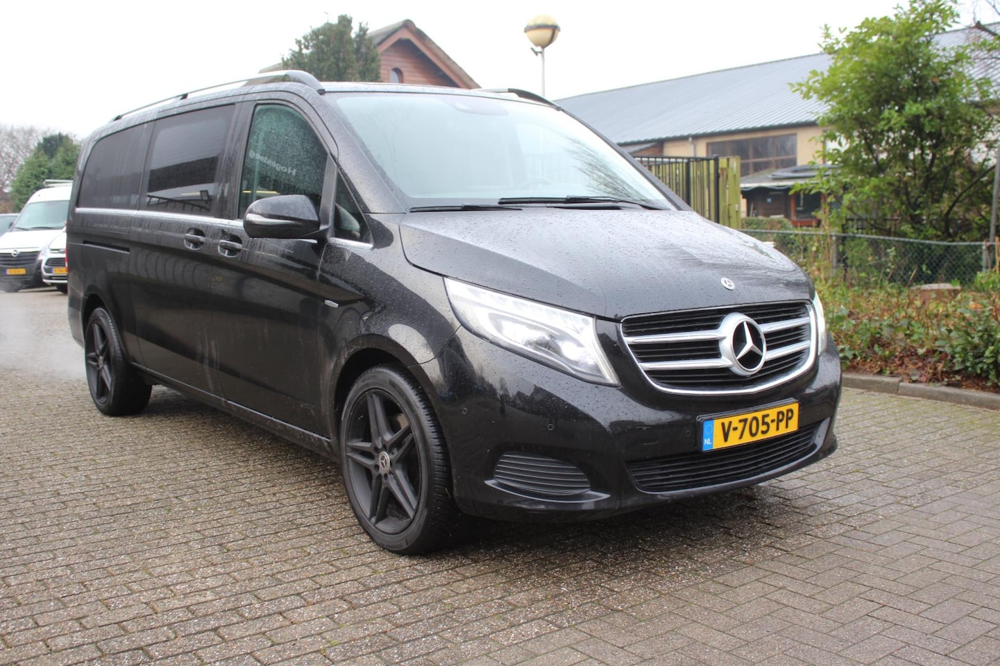 Mercedes-Benz V-klasse - 250d Extra Lang DC 250d Extra Lang DC - AutoWereld.nl