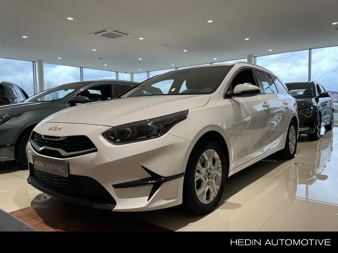 Kia Cee'd Sportswagon - Ceed 1.0 T-GDi DynamicLine | Sensor a | Navigatie | Carplay | Camera - AutoWereld.nl