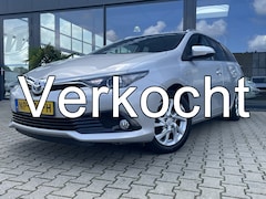 Toyota Auris Touring Sports - 1.8 Hybrid Business Plus Navigatie & Trekhaak & Camera