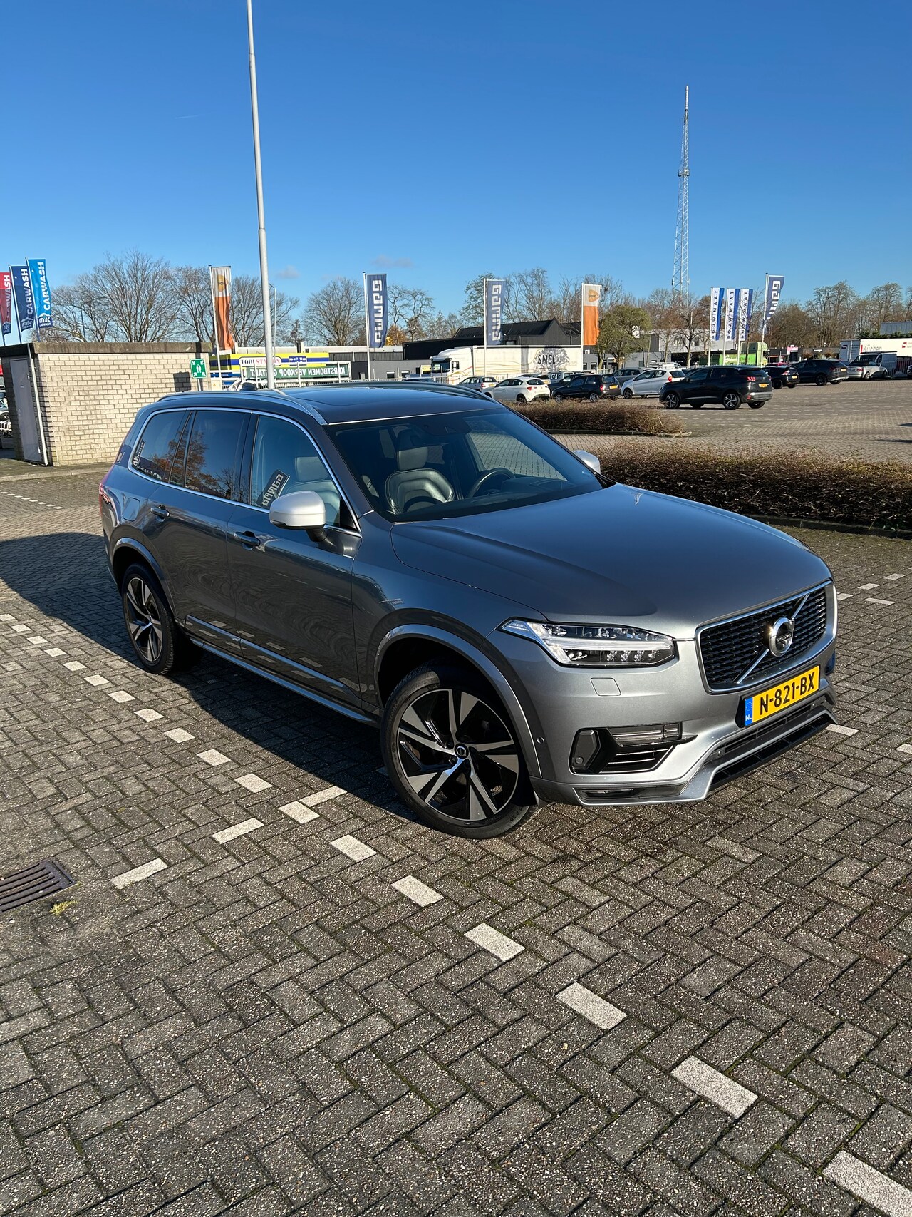 Volvo XC90 - 2.0 T8 Twin Engine AWD R-Design Zeer uitgebreide uitvoering in perfecte staat. - AutoWereld.nl