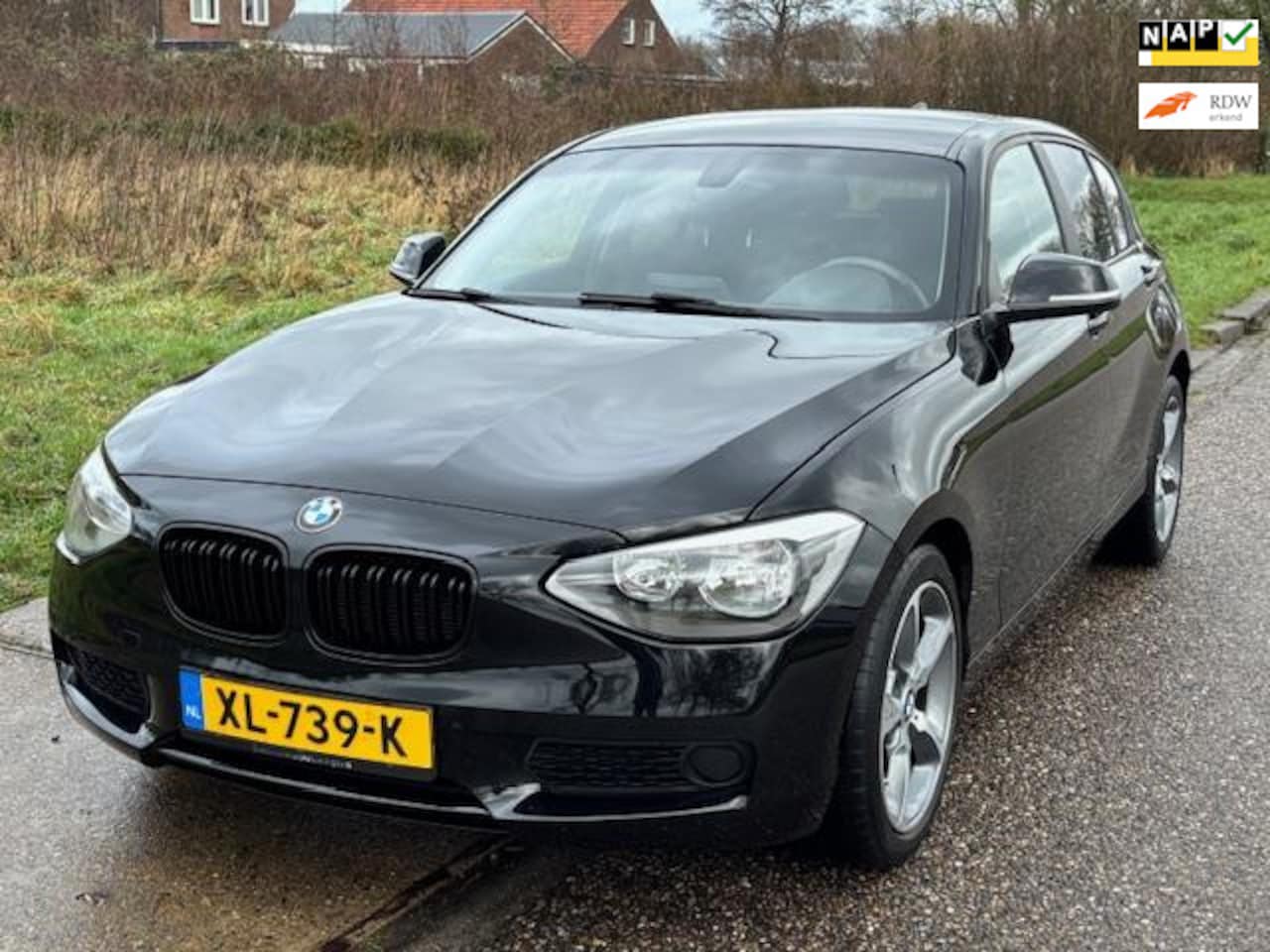 BMW 1-serie - 116i Business 5-Drs ECC Audio/CD Navigatie full map Electric pakket LMV 17" ASR Cruisecont - AutoWereld.nl