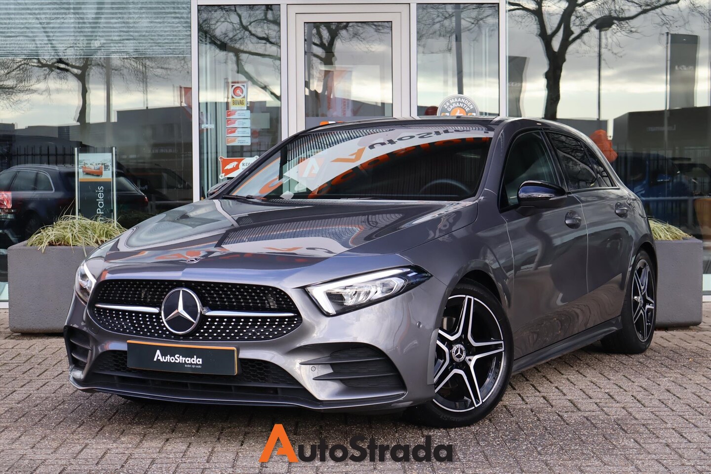 Mercedes-Benz A-klasse - A 200 AMG-Line 163pk 7G-DCT | Camera | Carplay | LED | Navi | Cruise | Stoelverwarming - AutoWereld.nl