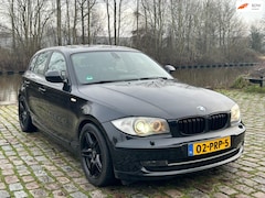 BMW 1-serie - 116i EffDyn. Ed. Business Line Ultimate Edition 2e eigenaar dealer onderhouden airco elekt