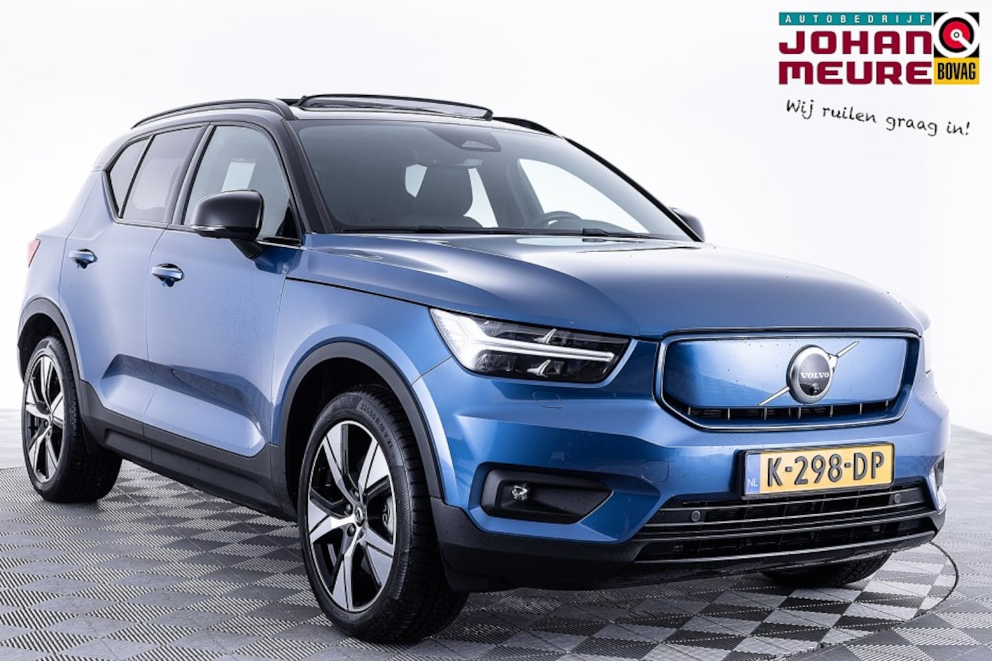 Volvo XC40 - Recharge P8 AWD R-Design | PANORAMADAK | LEDER ✅ 1e Eigenaar . - AutoWereld.nl