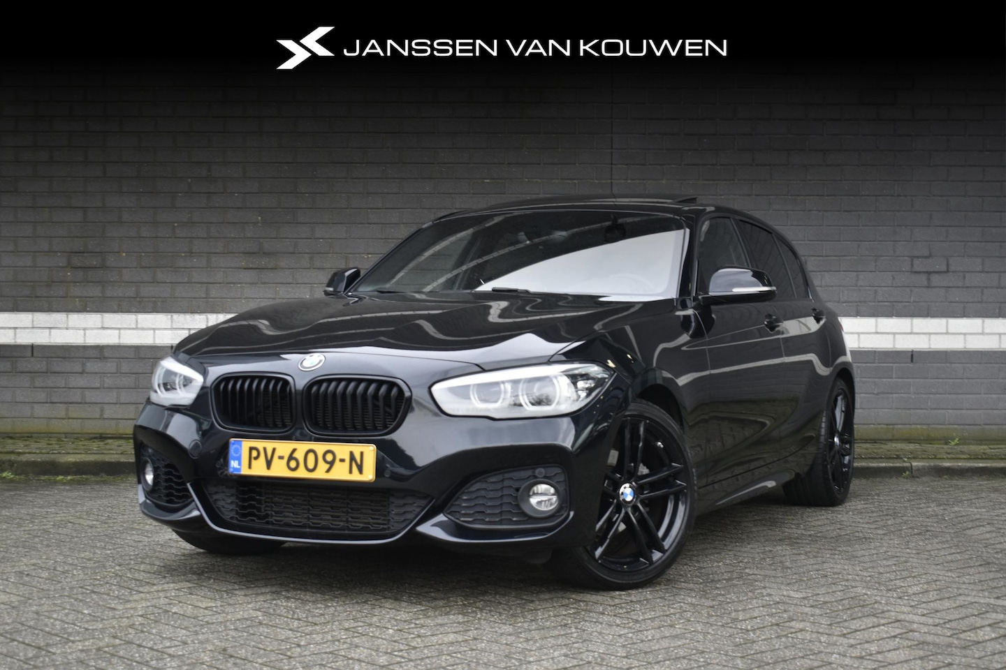 BMW 1-serie - 118i Edition M Sport Executive / Pano / Stoelverwarming / HiFi / Shadow Line - AutoWereld.nl