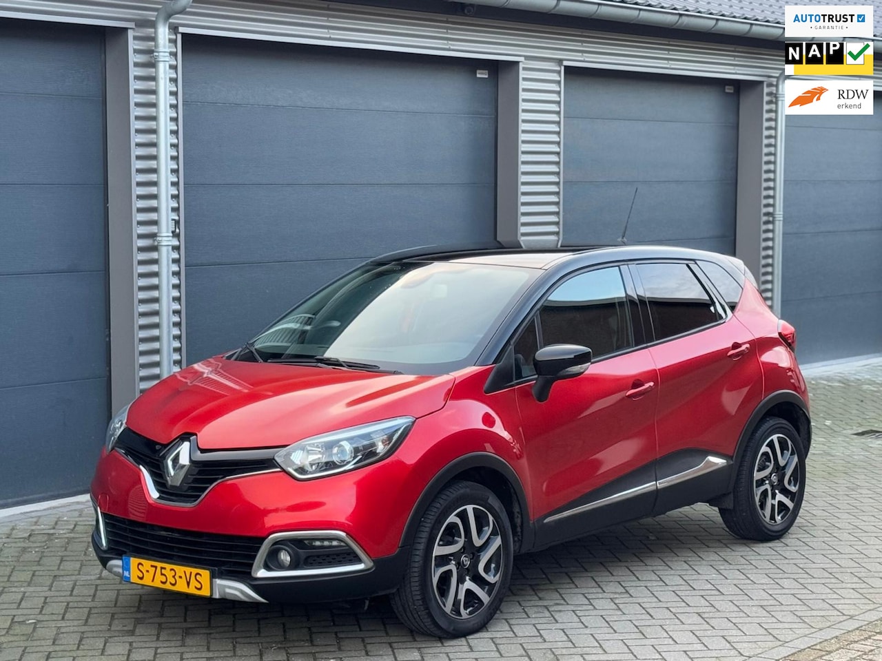 Renault Captur - 0.9 TCe Helly Hansen, achteruitrijcamera, 95000 km, 1 e eigenaar, climaat control - AutoWereld.nl