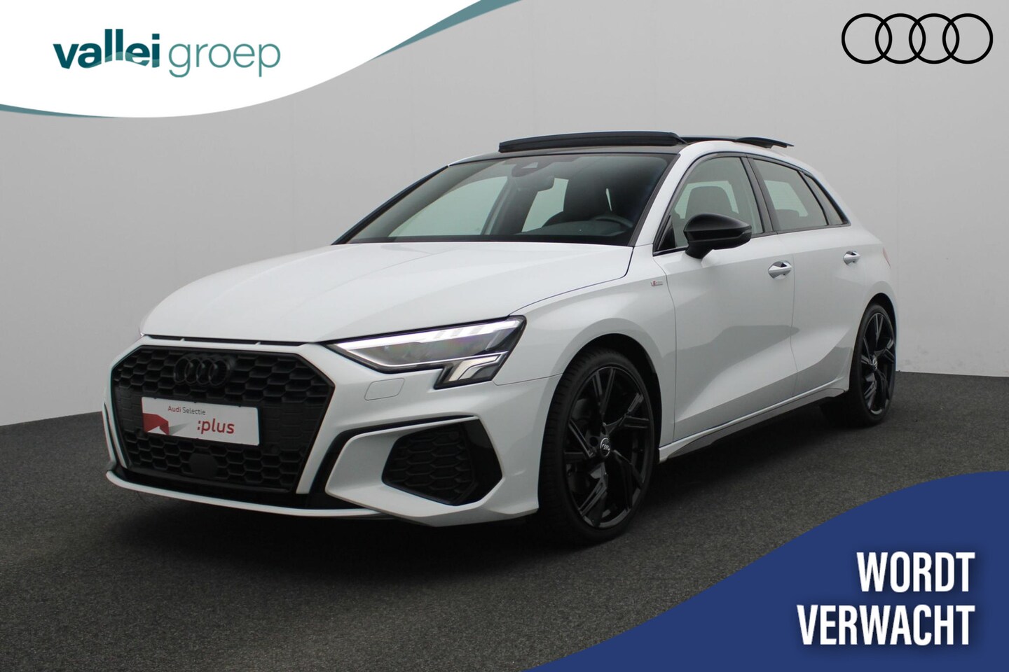 Audi A3 Sportback - 35 TFSI 150PK S-tronic S edition / S-Line | Pano | Stoelverwarming | Parkeersensoren achte - AutoWereld.nl