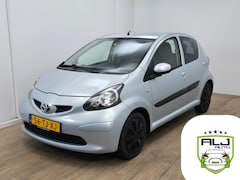 Toyota Aygo - Occasion 1.0-12V + | Tweedehands Aygo in leuke kleur | ALJ uitgekiend Concept