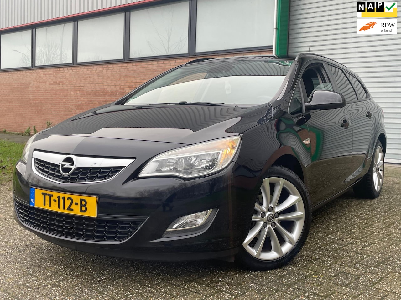 Opel Astra Sports Tourer - 1.4 Turbo Stuur en stoel verwarming - AutoWereld.nl