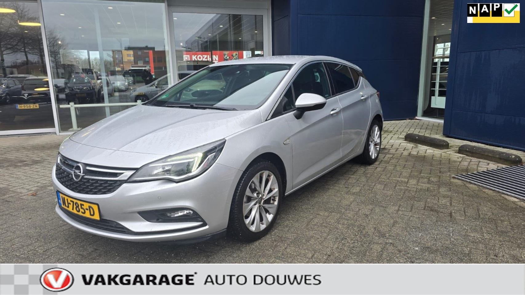 Opel Astra - 1.4 Innovation |NAP |2e eigenaar | Half Leder - AutoWereld.nl