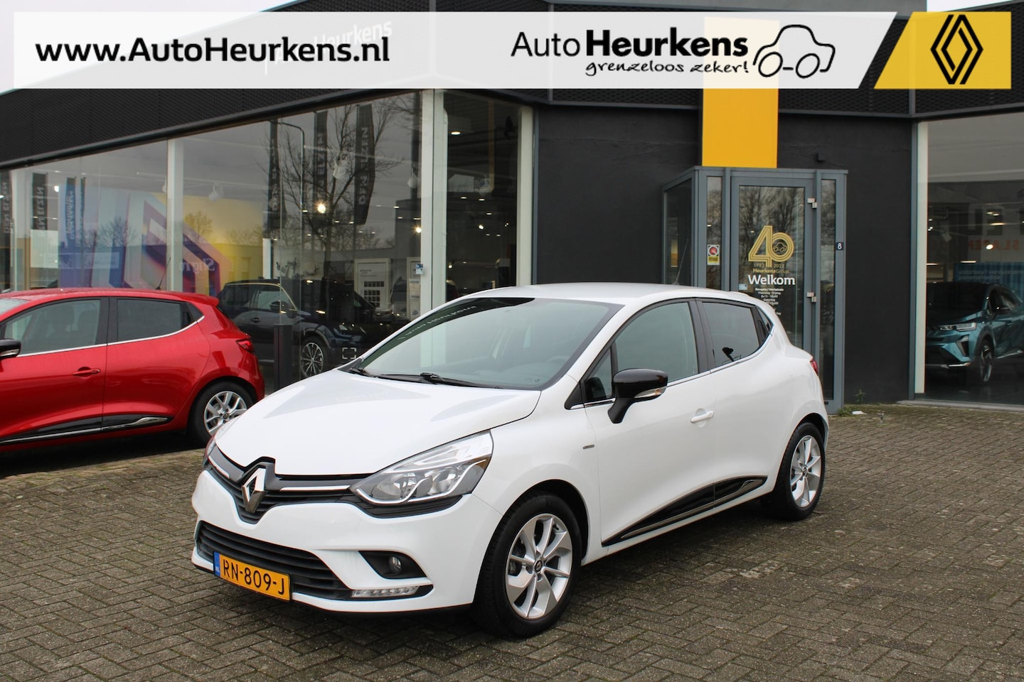 Renault Clio - TCe 90 Limited | NL-auto | Dealer-onderhouden | - AutoWereld.nl