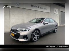 BMW 5-serie - Sedan 520i | Harman-Kardon Sound System | DAB-Tuner | Comfort Pack | Comfort Stoelen |