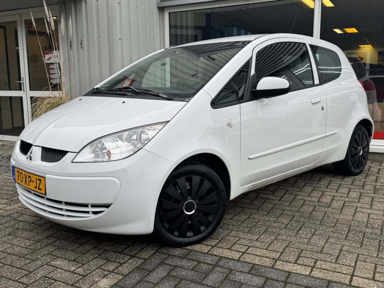 Mitsubishi Colt - 1.3 Invite - AutoWereld.nl