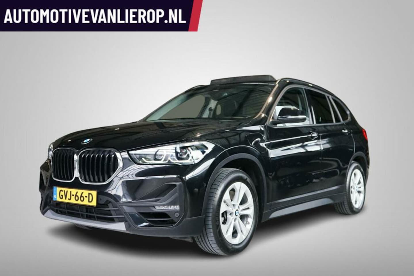 BMW X1 - XDrive25e PANO | CAMERA | TREKHAAK | DEALER ONDERHOUDEN - AutoWereld.nl