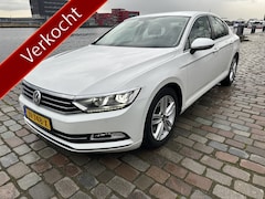 Volkswagen Passat - 2.0 TDI Business Edition NAVI/CAMERA AIRCO/ECC