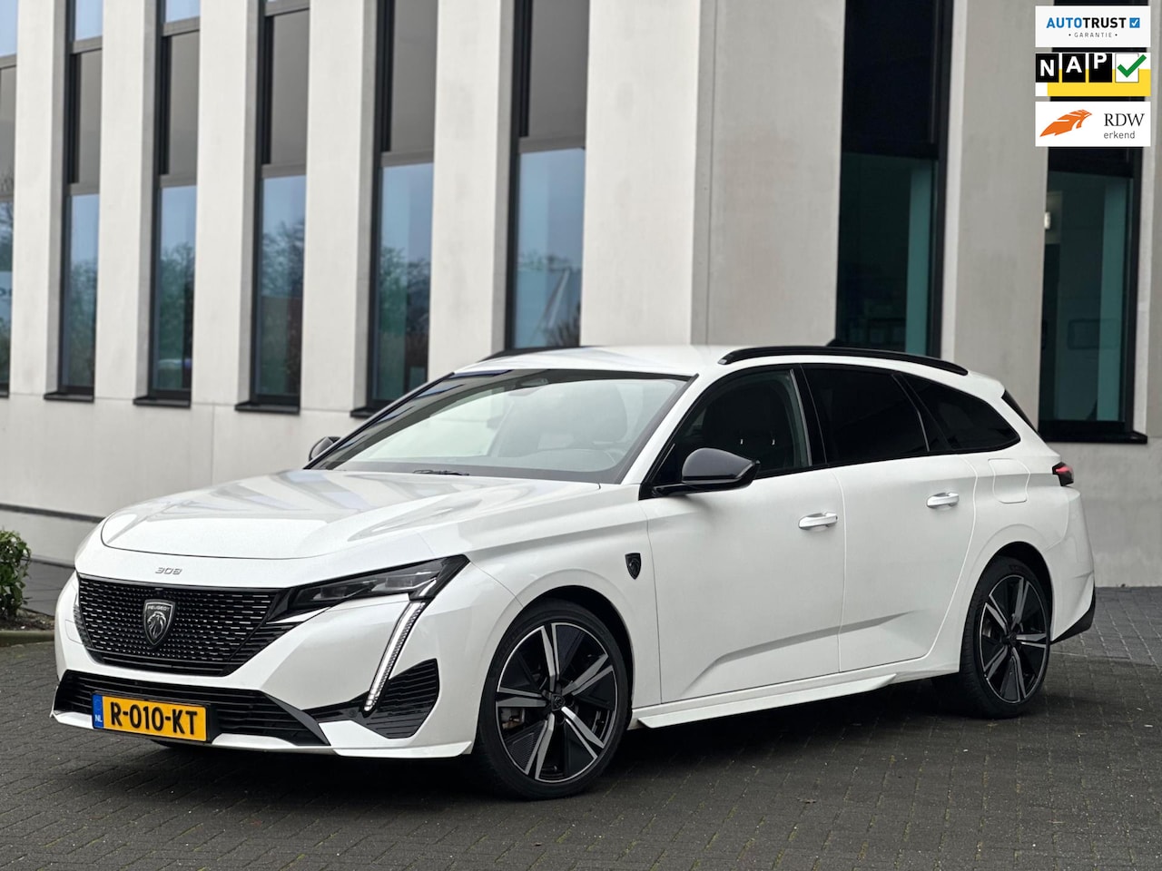 Peugeot 308 SW - 1.6 HYbrid 225 GT Pack Business 1.6 HYbrid 225 GT Pack Business, vele opties, parelmoer wit, 1 e eigenaar, nl auto met nat - AutoWereld.nl