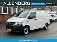 Volkswagen Transporter - 2.0 TDI 102PK L1H1 Trendline / Airco / Trekhaak / Imperiaal / 3 zits