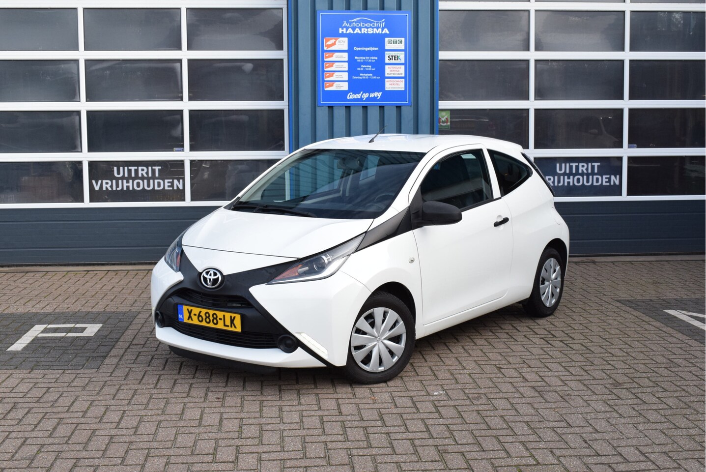 Toyota Aygo - 1.0 VVT-i x-now 1.0 VVT-i x-now - AutoWereld.nl