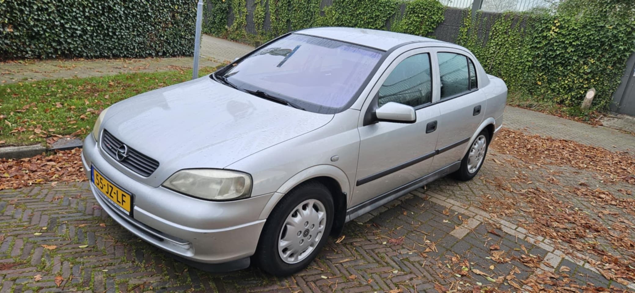 Opel Astra - 1.6 Edition Opel Astra 1.6 8v 5deurs bj:2002 met apk Airco nette auto - AutoWereld.nl