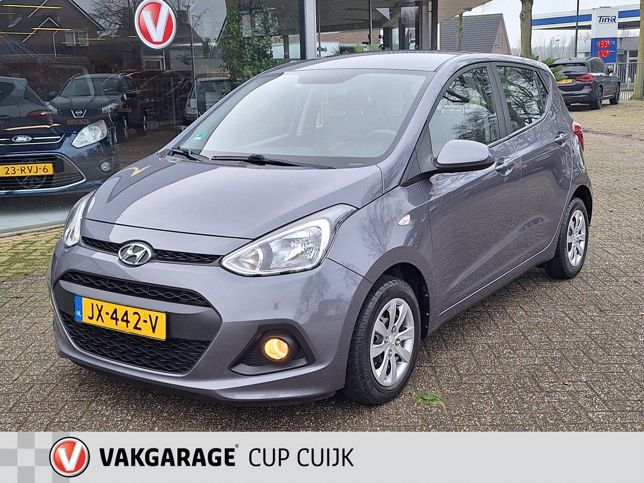 Hyundai i10 - 1.0i i-Motion Comfort Cruise Control - Elektrische Ramen en Spiegels - Airco - AutoWereld.nl