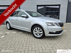 Skoda Octavia Combi - 1.4 APPLE CARPLAY DEALERONDERHOUDEN BTW