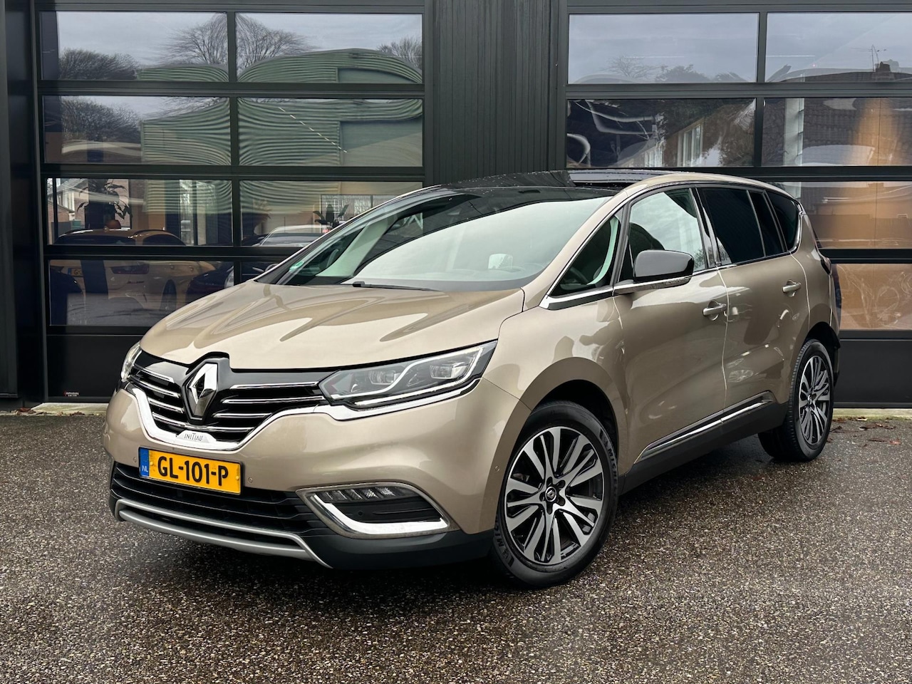 Renault Espace - 1.6 TCe Initiale Paris 5p. Massage Pano Camera AdapCruise. 4Control - AutoWereld.nl