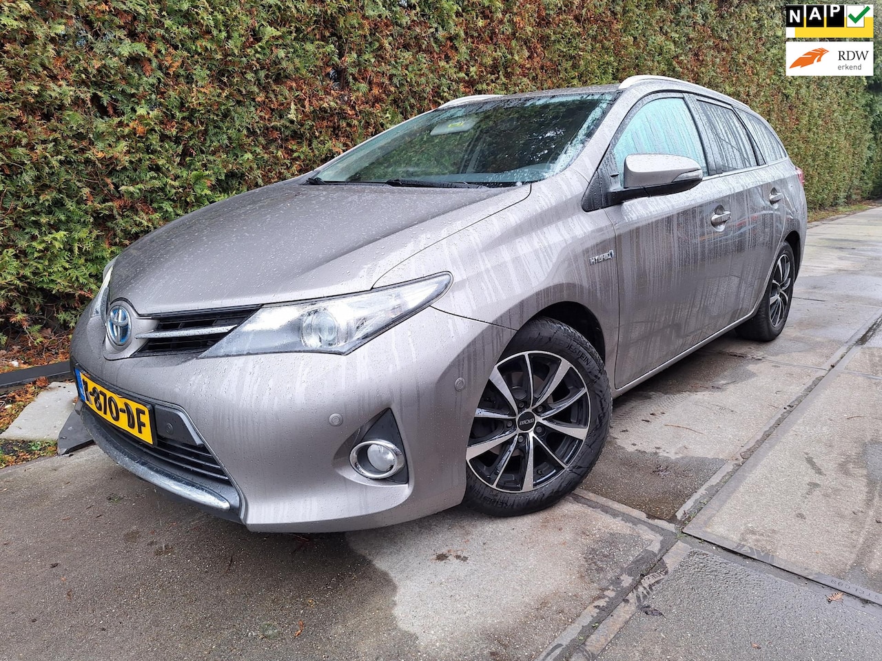 Toyota Auris Touring Sports - 1.8 Hybrid Executive 1.8 Hybrid Executive - AutoWereld.nl