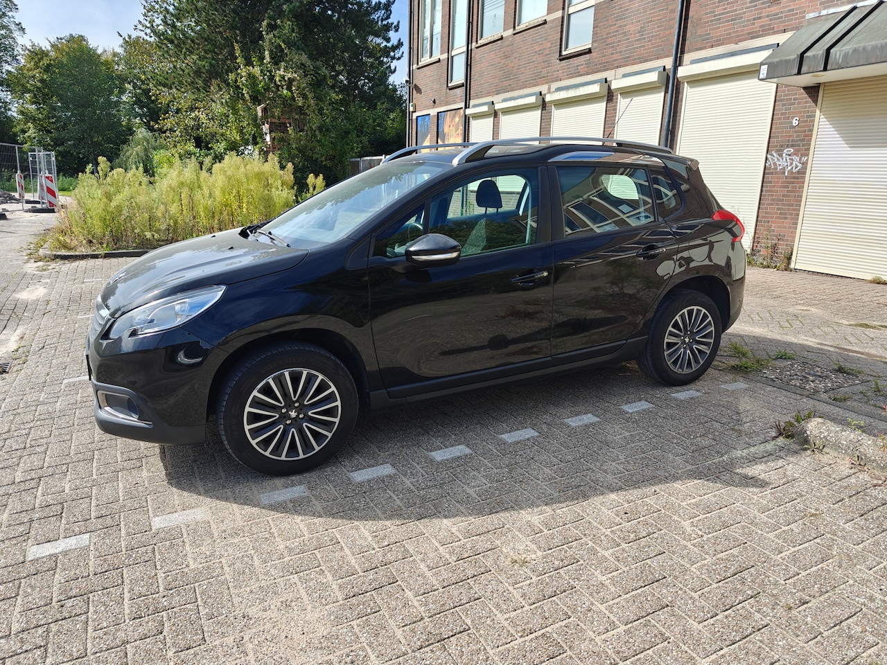 Peugeot 2008 - 1.2 PureTech Active - AutoWereld.nl