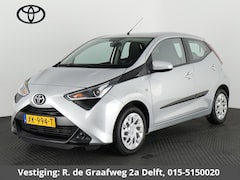 Toyota Aygo - 1.0 VVT-i X-Play Automaat | 1e eigenaar | Apple Carplay & AnroidAUTO | Airco |