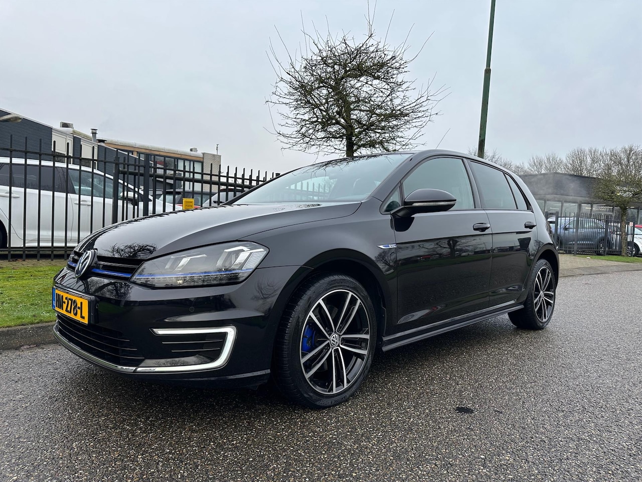 Volkswagen Golf - 1.4 TSI PHEV 150KW GTE 5D Navi LM 95.062KM NL-Auto - AutoWereld.nl