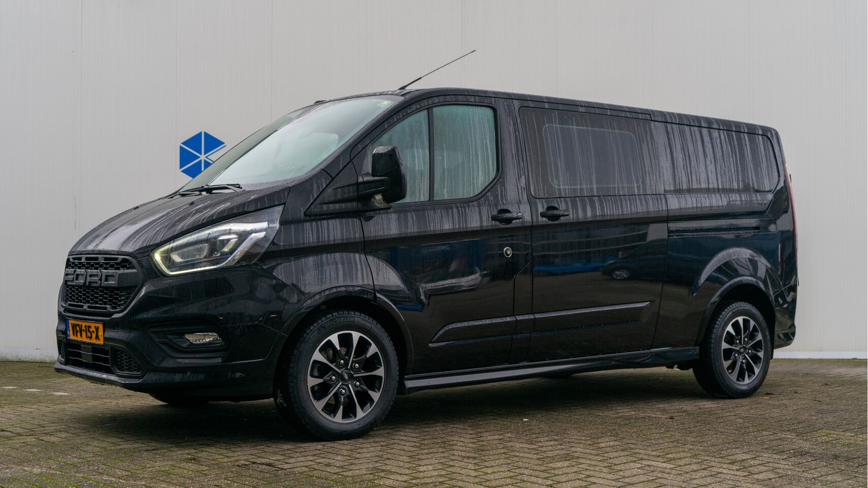 Ford Transit Custom - 320 2.0 TDCI L2H1 185pk Sport Dubbel Cabine Automaat | Winterpakket | Cruise Controle | - AutoWereld.nl