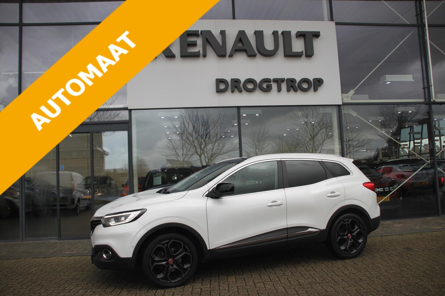 Renault Kadjar - 130PK-SIGNATURE EXTASE-AUTOM-48DKM-LEDER-GLASDAK- - AutoWereld.nl