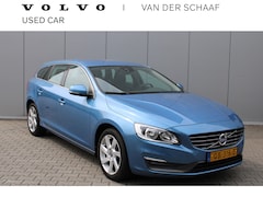 Volvo V60 - T3 automaat Momentum / Trekhaak / Navigatie