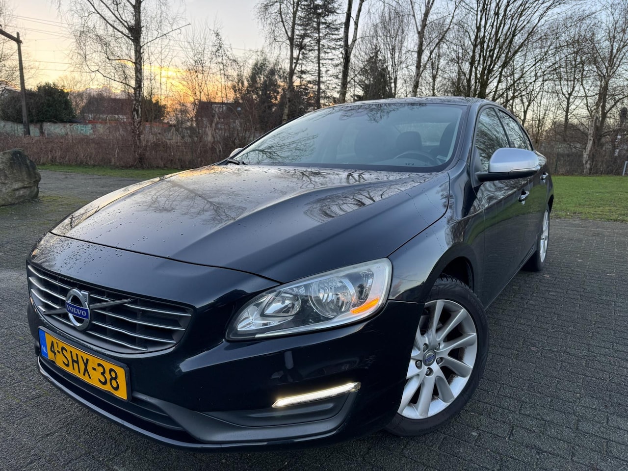 Volvo S60 - 1.6 D2 Kinetic 1.6 D2 Kinetic - AutoWereld.nl