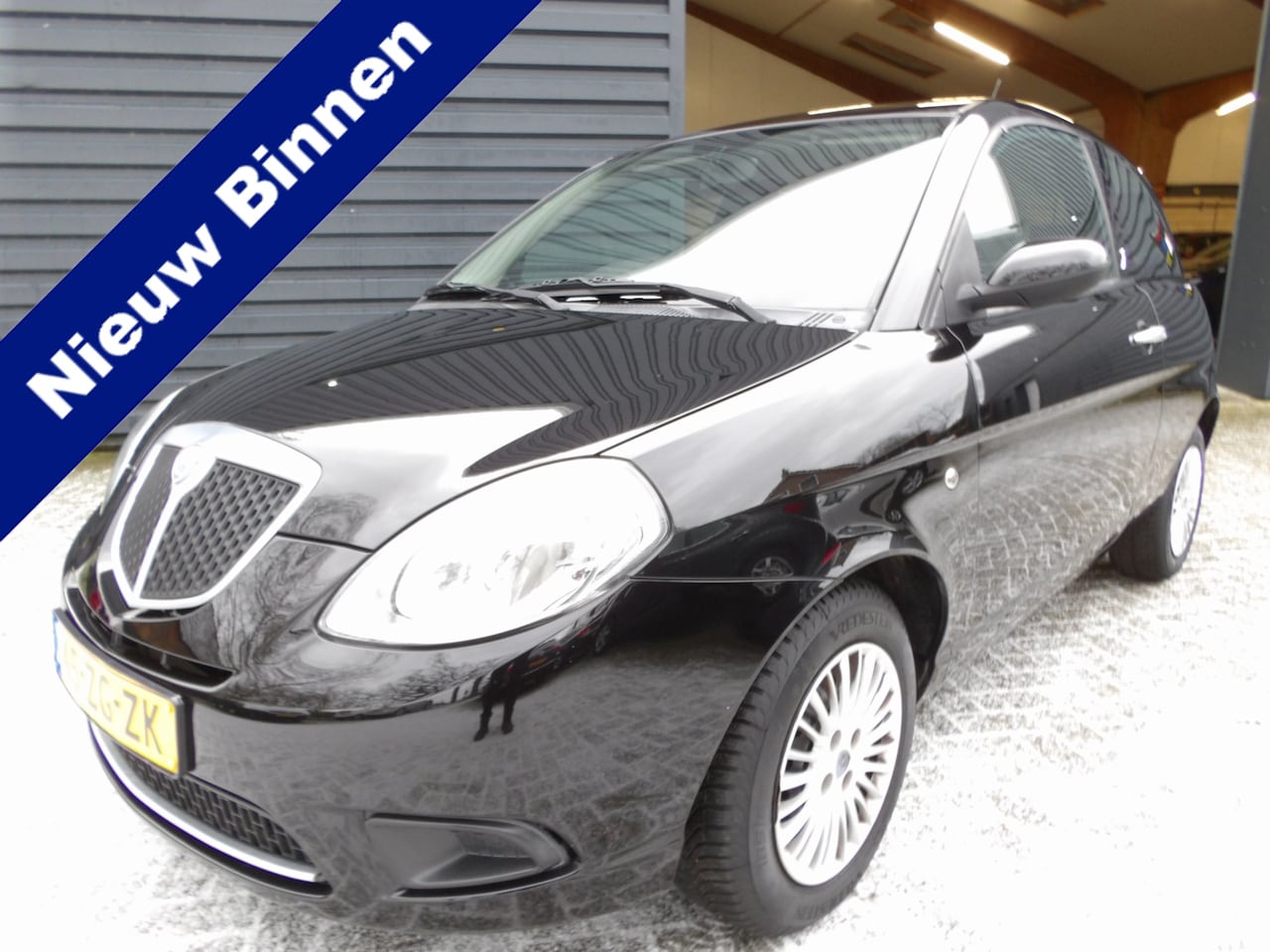 Lancia Y(psilon) - Ypsilon 1.2 Argento Airco Centraal - AutoWereld.nl