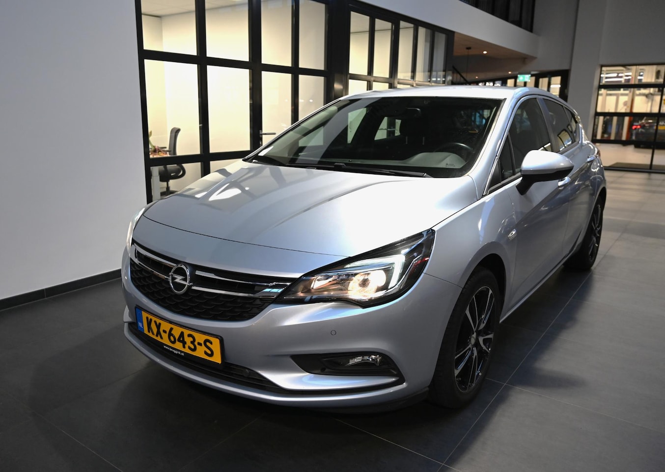 Opel Astra - 1.0 Edition HB 5 deurs - AutoWereld.nl